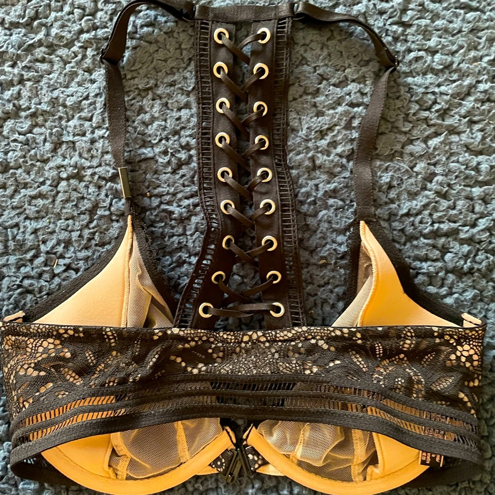 Victoria Secret Very Sexy Lace Unlined Plunge